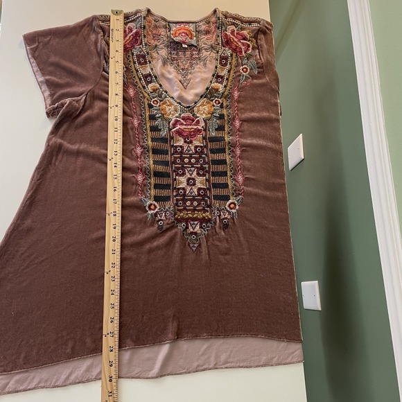 Johnny Was Cherelle Velvet Embroidered Drape Tunic Top Size L Silk Boho Hippie - Picture 14 of 15